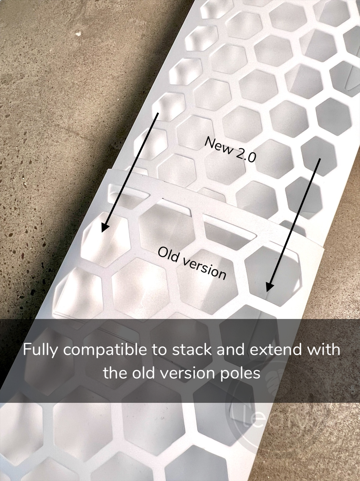 leafy™ Moss Pole 2.0 Honeycomb Small