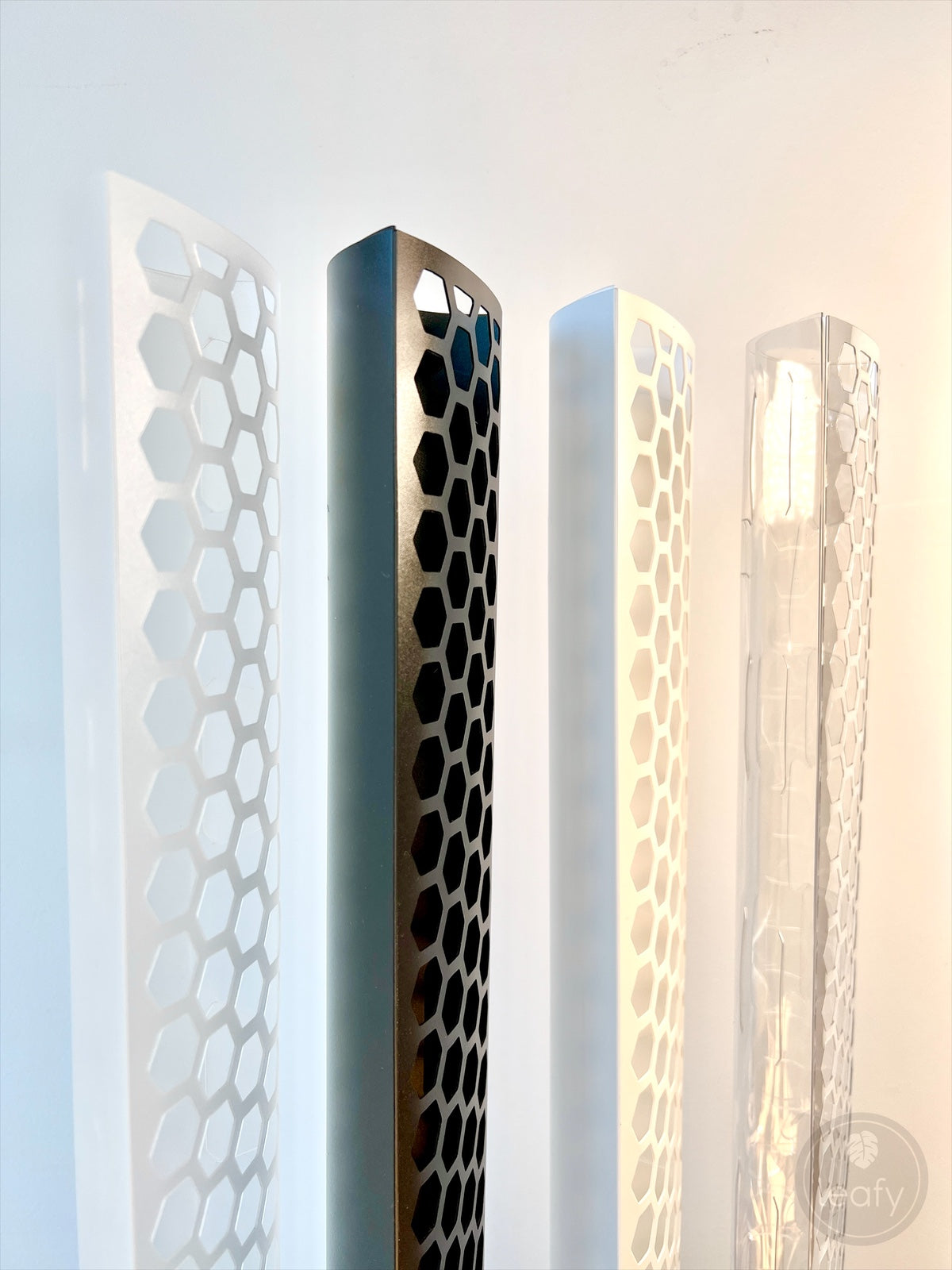 leafy™ Moss Pole 2.0 Honeycomb Medium