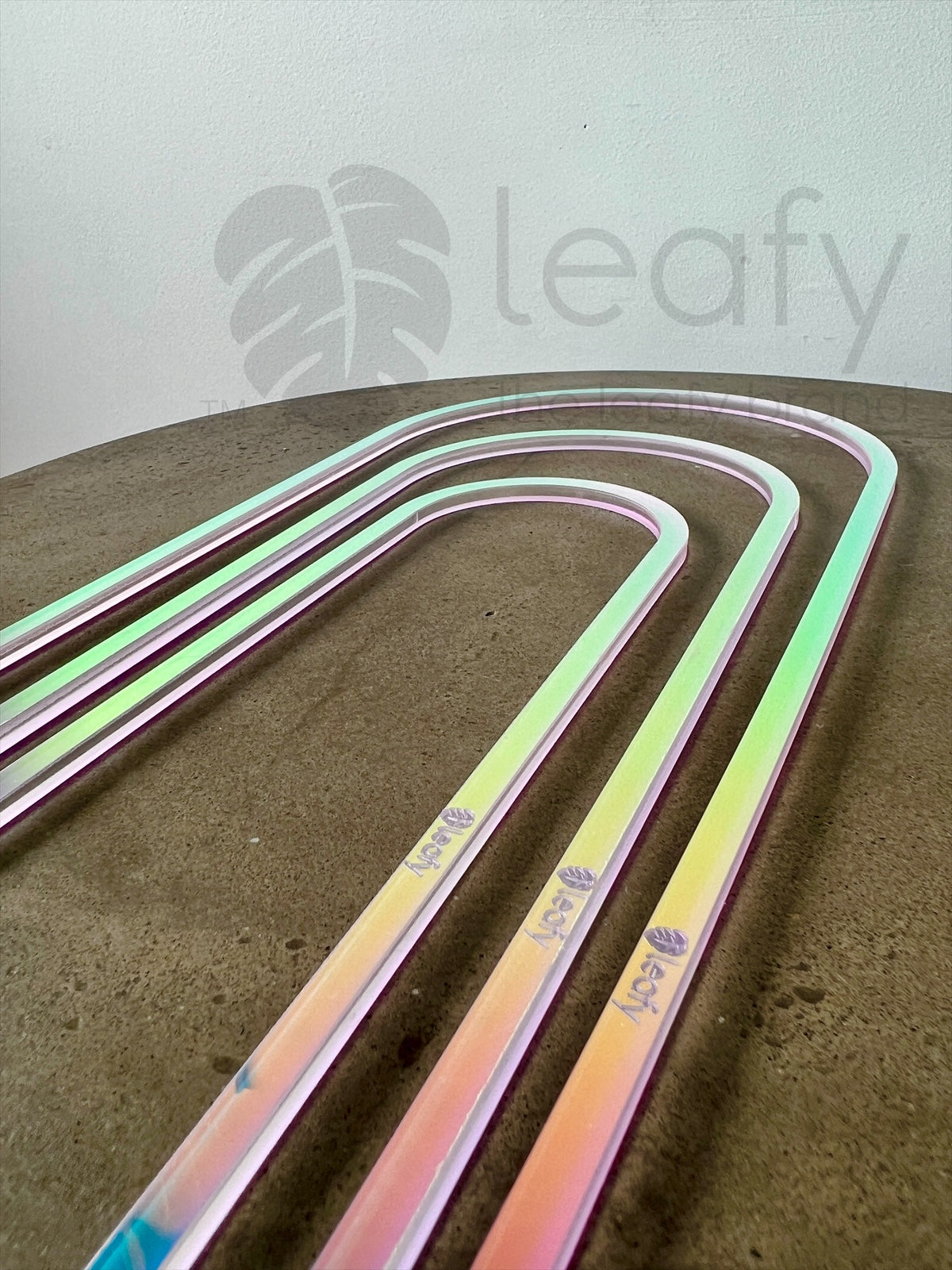 leafy™ Acrylic arch trellis