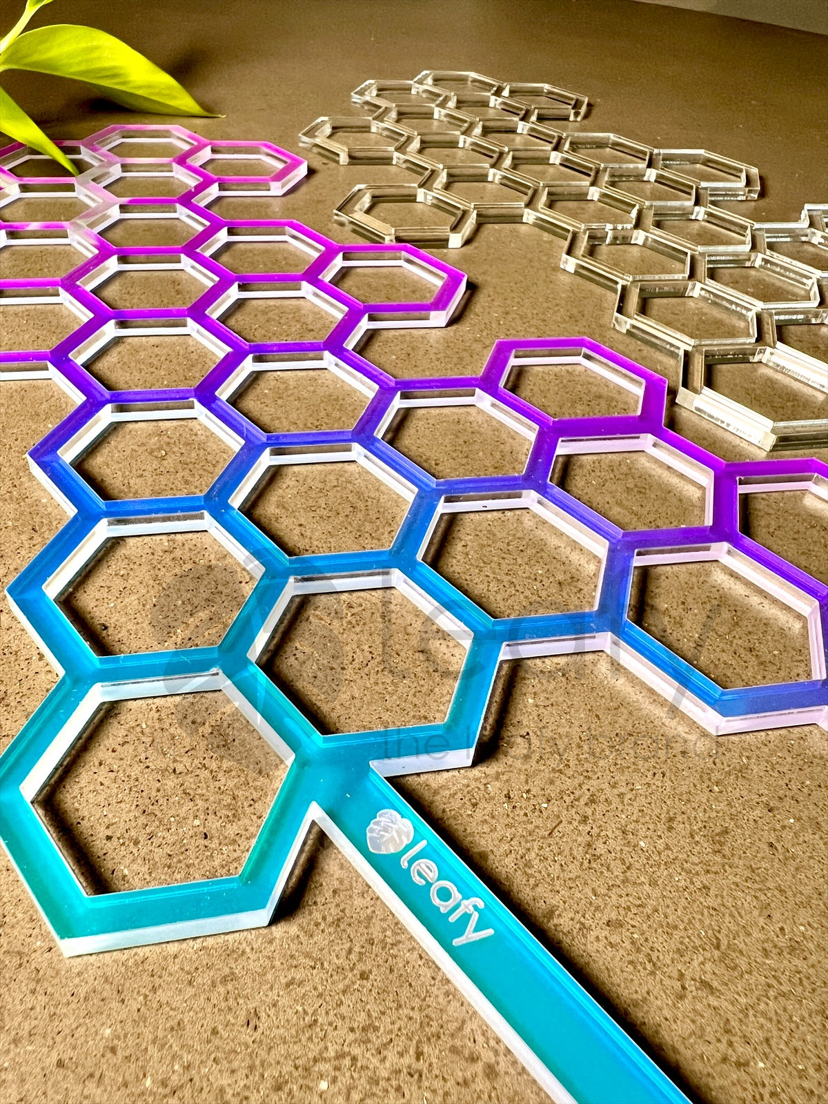 leafy™ Honeycomb trellis details
