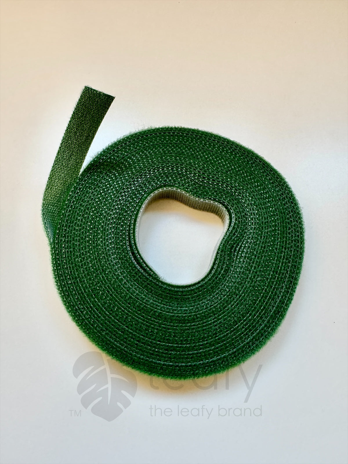 Leafy Plant tie (Green)