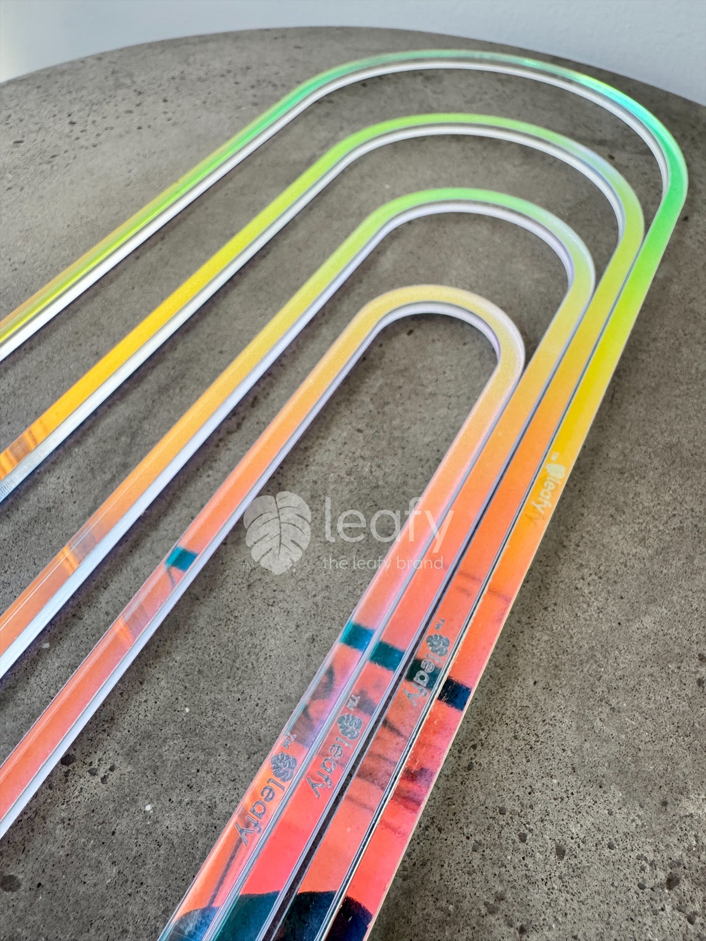 leafy™ Acrylic arch trellis